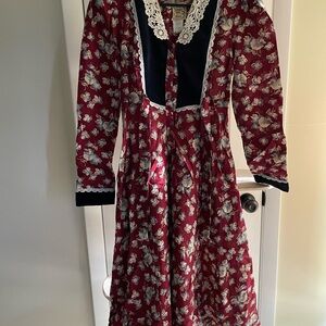 Gunne sax Floral Burgundy Dress with Lace Trim